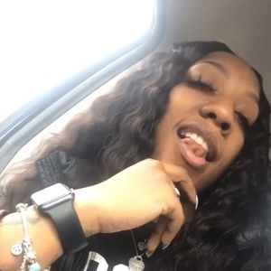 Meet your Posher, Javonna
